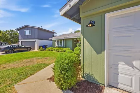 Exterior - 731 Moonstone Ct, Upland, CA 91786 photo 3 of 10