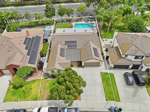 View/Area - 6248 Pear Ave, Eastvale, CA 92880 photo 5 of 10