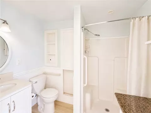 Bath - 35339 San Pablo, Yucaipa, CA 92399 photo 1 of 3