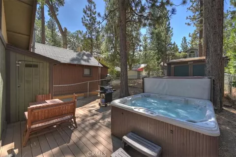 Exterior - 42587 Cedar, Big Bear Lake, CA 92315 photo 2 of 5