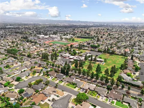 View/Area - 302 Sarah Ave, Placentia, CA 92870 photo 9 of 11