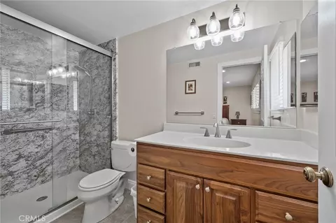 Bath - 302 Sarah Ave, Placentia, CA 92870 photo 1 of 3