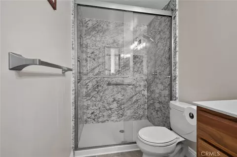 Bath - 302 Sarah Ave, Placentia, CA 92870 photo 2 of 3