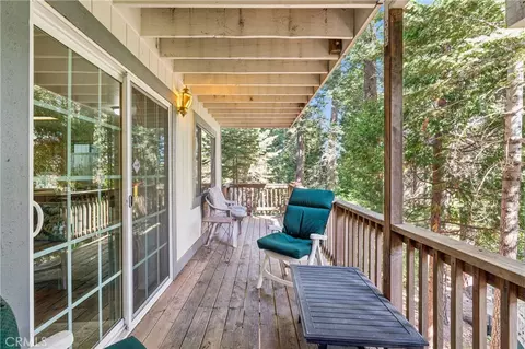 Exterior - 901 Nesthorn, Crestline, CA 92325 photo 7 of 11