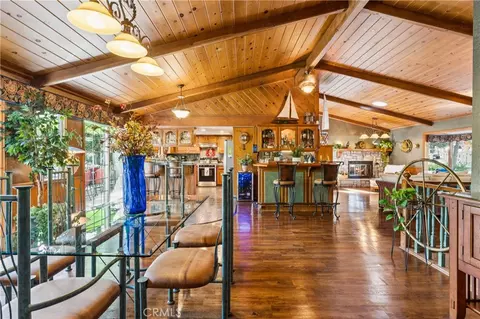 Dining - 901 Nesthorn, Crestline, CA 92325 photo 2 of 2