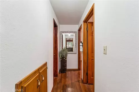 Entry Way - 901 Nesthorn, Crestline, CA 92325 photo 1 of 3