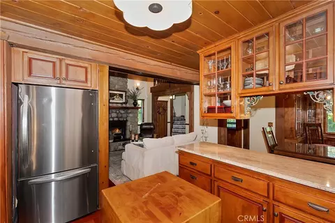 Kitchen - 23280 Brookside Rd, Crestline, CA 92325 photo 3 of 3