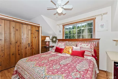 Bedroom - 23280 Brookside Rd, Crestline, CA 92325 photo 4 of 6