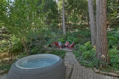 Exterior - 23280 Brookside Rd, Crestline, CA 92325 photo 9 of 9
