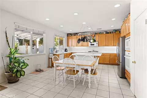 Kitchen - 1591 Valley Fls, Redlands, CA 92374 photo 1 of 5