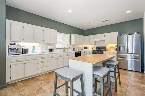 Kitchen - 187 Caldera Ln, Hemet, CA 92545 photo 1 of 3