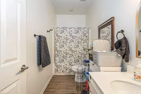 Bath - 187 Caldera Ln, Hemet, CA 92545 photo 3 of 3