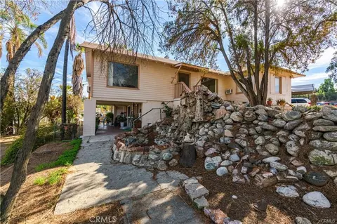 11288 San Juan #A&B, Loma Linda, CA 92354