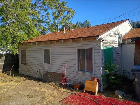 Exterior - 621 E Theodore, Banning, CA 92220 photo 4 of 7