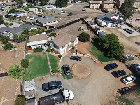 View/Area - 10351 Wells Ave, Riverside, CA 92505 photo 5 of 5