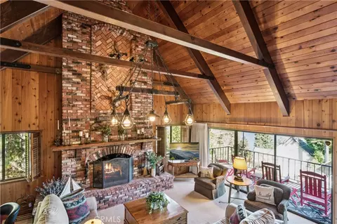 Living - 349 John Muir, Lake Arrowhead, CA 92352 photo 11 of 13
