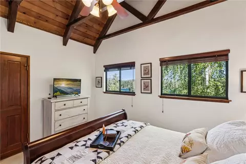 Bedroom - 349 John Muir, Lake Arrowhead, CA 92352 photo 4 of 7