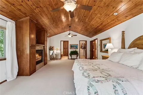 Bedroom - 349 John Muir, Lake Arrowhead, CA 92352 photo 1 of 7