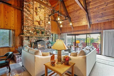 Living - 349 John Muir, Lake Arrowhead, CA 92352 photo 3 of 13