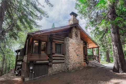 28879 Sycamore Dr, Skyforest, CA 92385