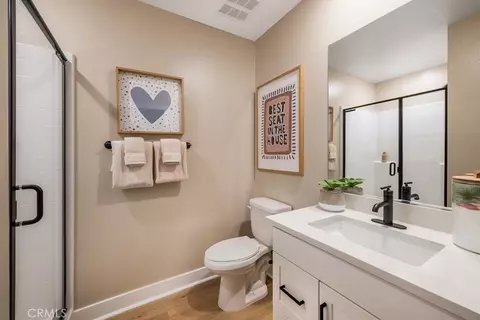 Bath - 1072 E Overlook Dr, Orange, CA 92867 photo 2 of 2