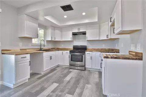 Kitchen - 15313 Greenrock Ave, Lancaster, CA 93535 photo 1 of 3