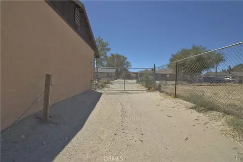 Exterior - 15313 Greenrock Ave, Lancaster, CA 93535 photo 5 of 7