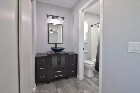 Bath - 15313 Greenrock Ave, Lancaster, CA 93535 photo 1 of 6