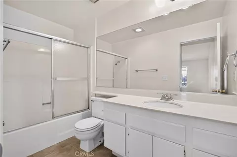 Bath - 1800 E Old Rnch #166, Colton, CA 92324 photo 1 of 2