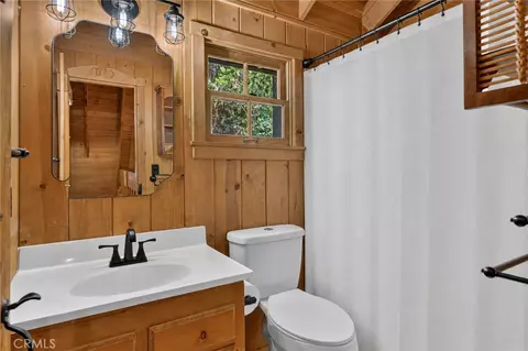 Bath - 349 Golf Crse, Lake Arrowhead, CA 92352 photo 2 of 2
