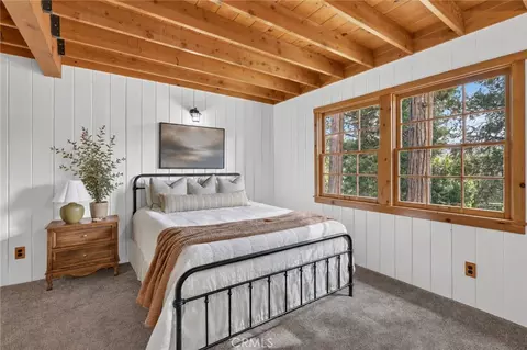 Bedroom - 349 Golf Crse, Lake Arrowhead, CA 92352 photo 1 of 5