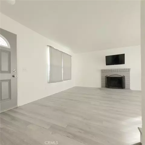 Living - 979 Forest, Colton, CA 92324 photo 6 of 7