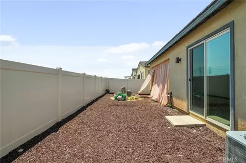 Exterior - 1649 Spring Run Ln, Beaumont, CA 92223 photo 6 of 9