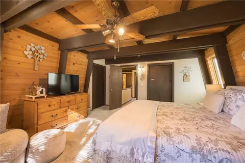 Bedroom - 764 Panamint Mtn, Big Bear City, CA 92314 photo 11 of 12