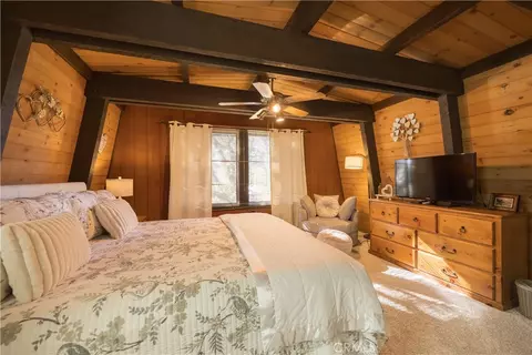 Bedroom - 764 Panamint Mtn, Big Bear City, CA 92314 photo 10 of 12