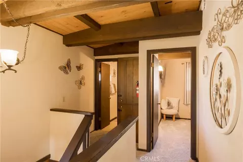 Entry Way - 764 Panamint Mtn, Big Bear City, CA 92314 photo 4 of 5
