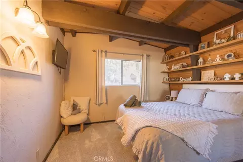 Bedroom - 764 Panamint Mtn, Big Bear City, CA 92314 photo 4 of 12