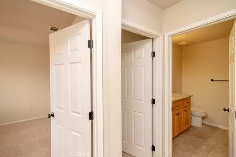 Entry Way - 20376 Tonawanda, Apple Valley, CA 92307 photo 4 of 4