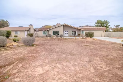 Exterior - 20376 Tonawanda, Apple Valley, CA 92307 photo 2 of 14