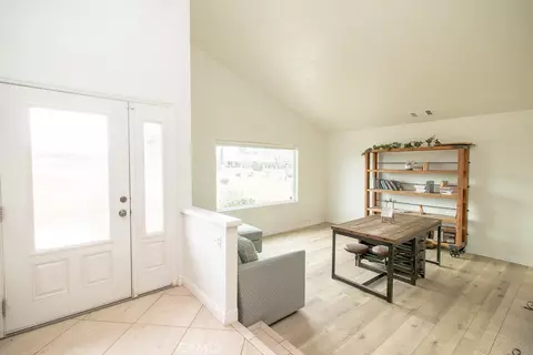 Entry Way - 20376 Tonawanda, Apple Valley, CA 92307 photo 1 of 4