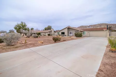 Other - 20376 Tonawanda, Apple Valley, CA 92307 photo 1 of 19