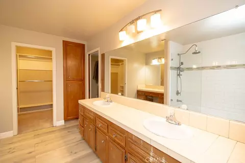 Bath - 20376 Tonawanda, Apple Valley, CA 92307 photo 3 of 5