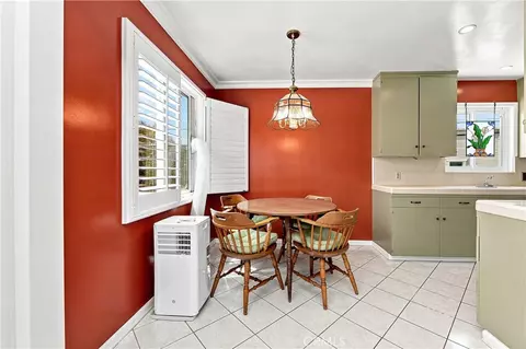 Dining - 235 Mira Mar #7, Long Beach, CA 90803 photo 1 of 2
