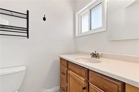 Bath - 235 Mira Mar #7, Long Beach, CA 90803 photo 2 of 2