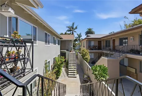 Exterior - 235 Mira Mar #7, Long Beach, CA 90803 photo 8 of 9