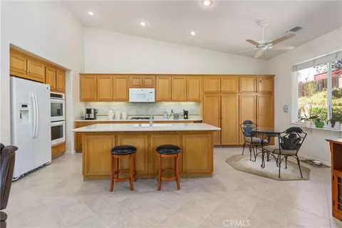 Kitchen - 36298 Mesa Vista Pl, Yucaipa, CA 92399 photo 1 of 4