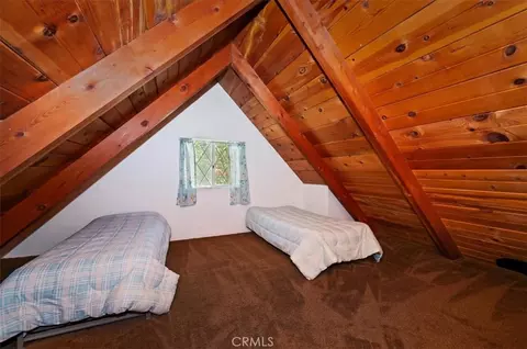 Bedroom - 476 San Bernardino, Sugarloaf, CA 92386 photo 3 of 6