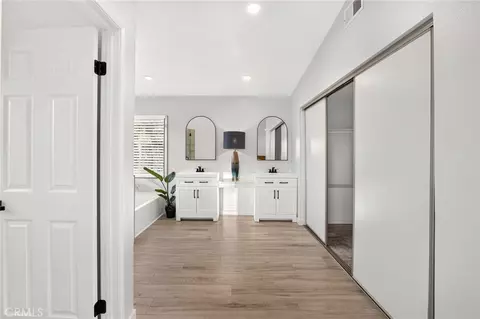 Entry Way - 22520 Raspberry Ln, Wildomar, CA 92595 photo 2 of 3
