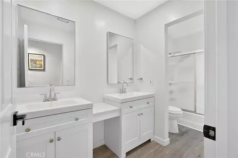 Bath - 22520 Raspberry Ln, Wildomar, CA 92595 photo 2 of 3