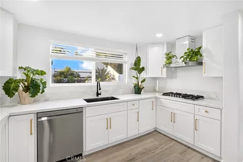 Kitchen - 22520 Raspberry Ln, Wildomar, CA 92595 photo 2 of 2